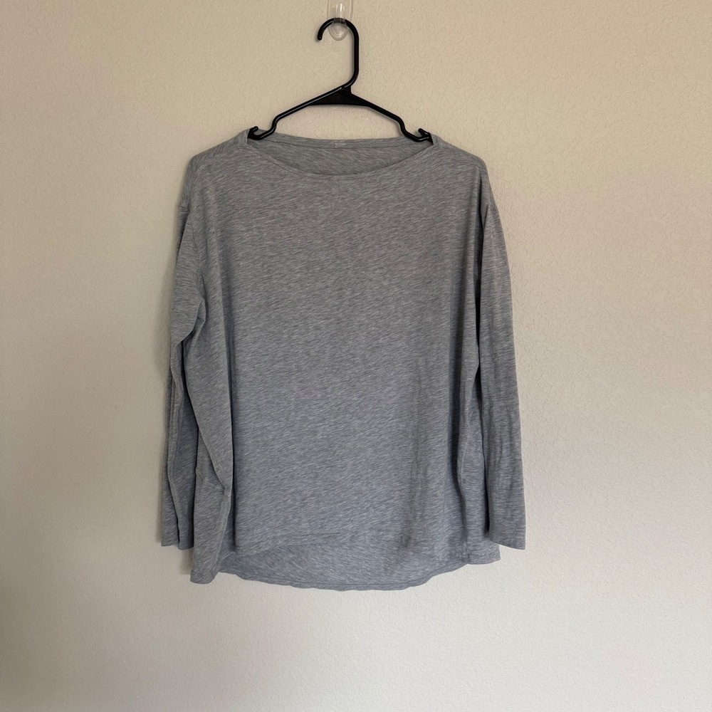 Lululemon Womens Back in Action Long Sleeve Shirt Heathered Grey Yoga Activewear